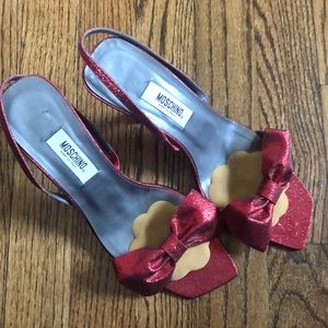 Moschino bow sandals